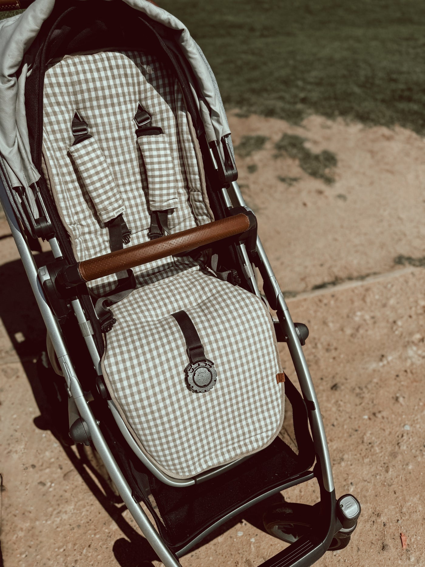 Sand Gingham & Sand Linen Vista V2 & 3 Pram Liner